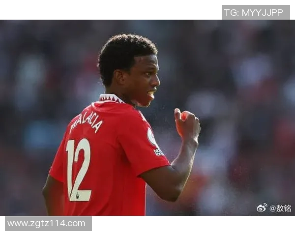 曼联客场2-0击败伯恩茅斯，豪取英超联赛7连胜